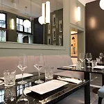 1478 Hotell 5*